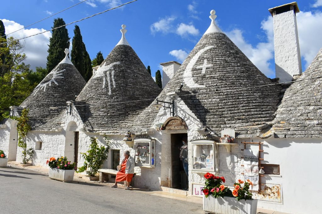 Van de Adriatische Zee naar de Valle d'Itria: Polignano a Mare en de trulli van Alberobello
