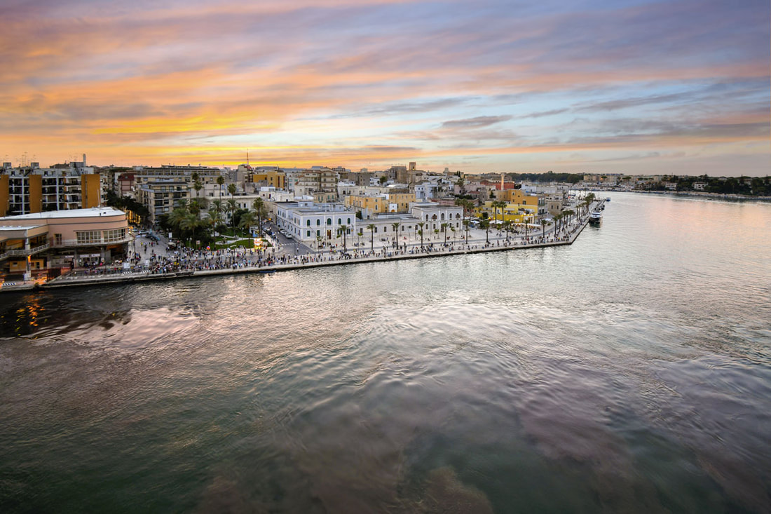 Brindisi, de haven en de boulevard: begin- en eindpunt van de fietslus